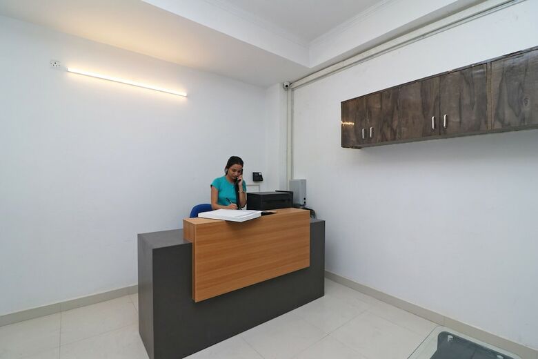 Hotel Oyo Flagship 39600 Sathguru Residency