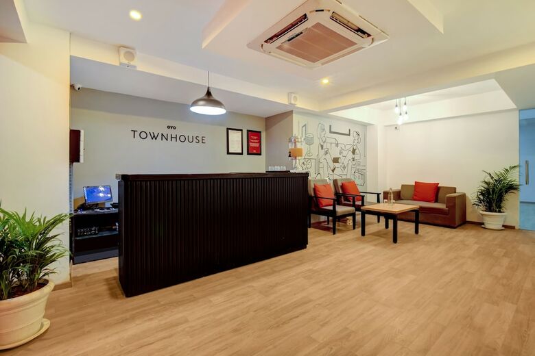 Hotel Oyo Townhouse 166, Sector 38, Gurgaon