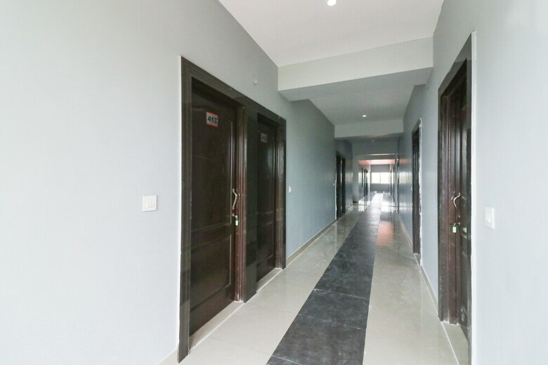 Hotel Oyo 49582 Jhanvi Yoga Dham