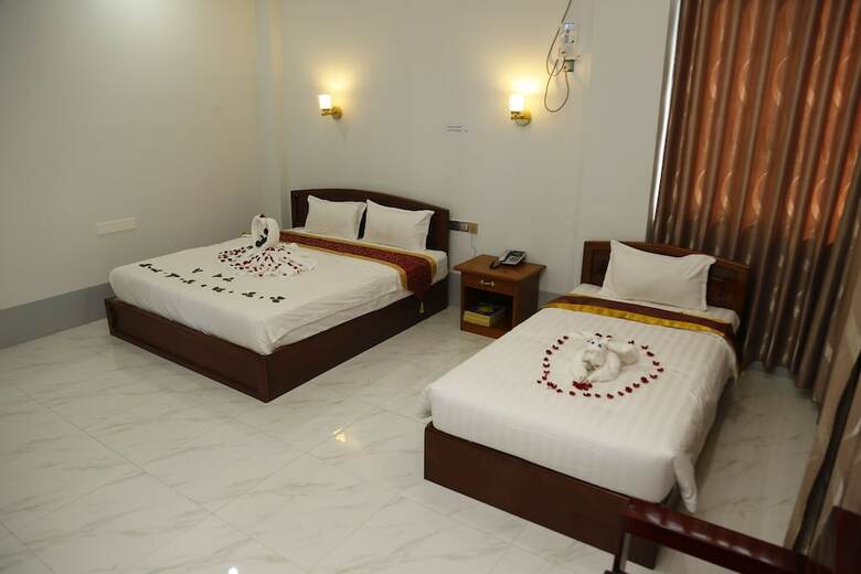 Mandalar May One Hotel