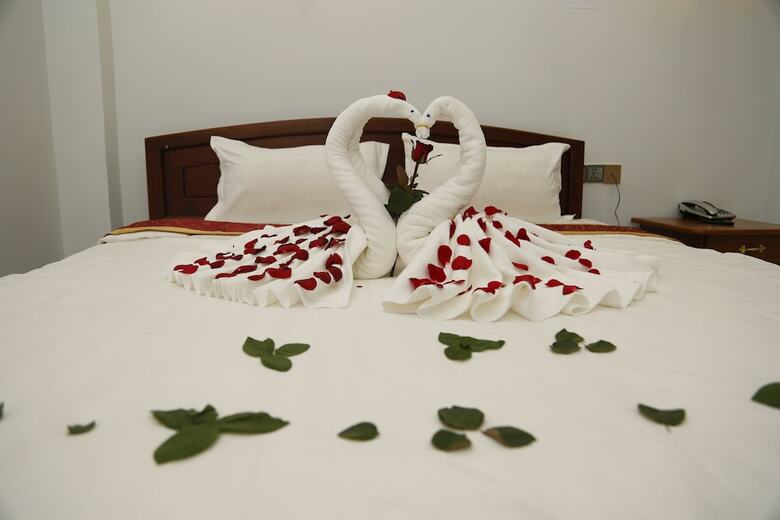 Mandalar May One Hotel