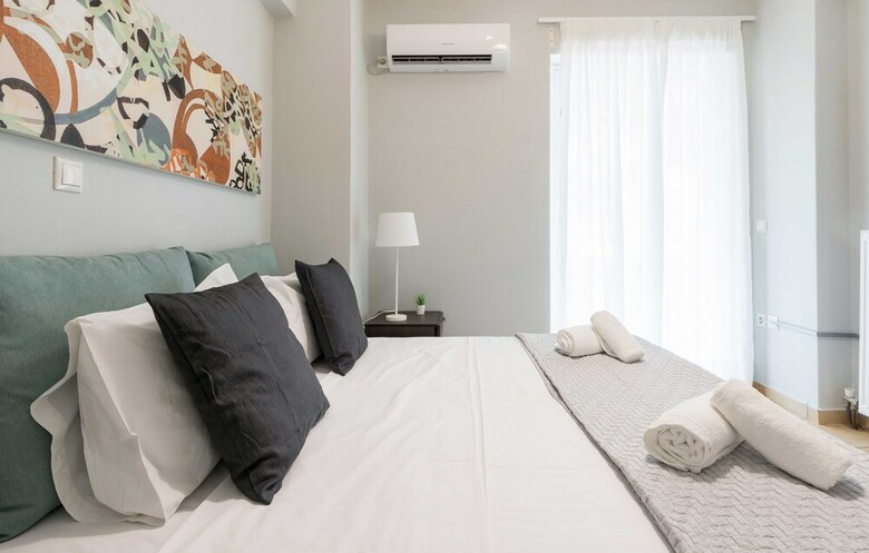 Apartamentos Isopolite�a Apt Pnyx Hill Building