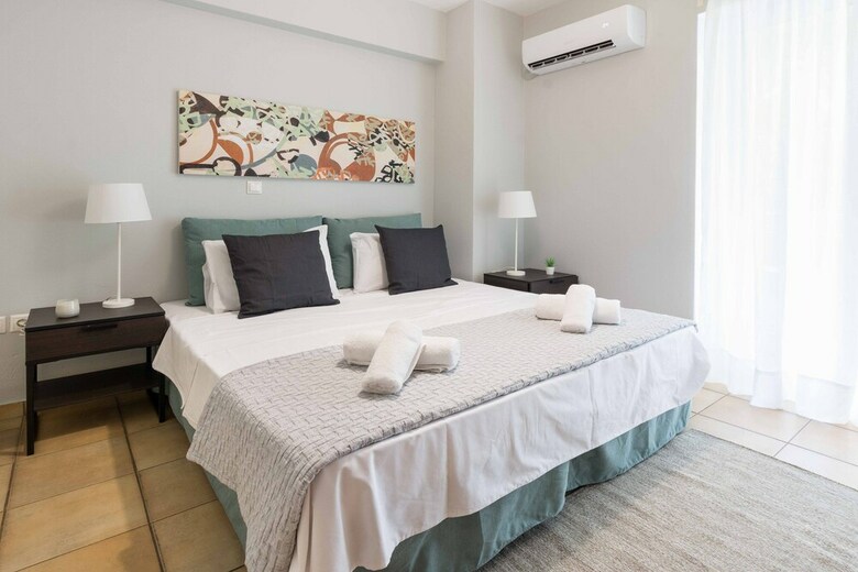Apartamentos Isopolite�a Apt Pnyx Hill Building