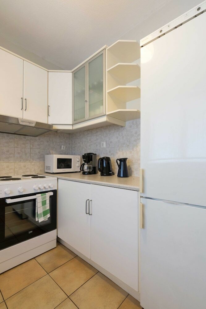 Apartamentos Isopolite�a Apt Pnyx Hill Building