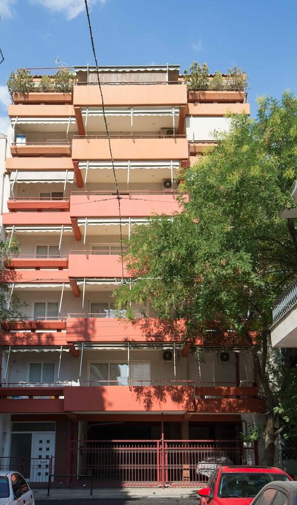 Apartamentos Isopolite�a Apt Pnyx Hill Building