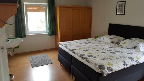 Hostal B&B All Seasons
