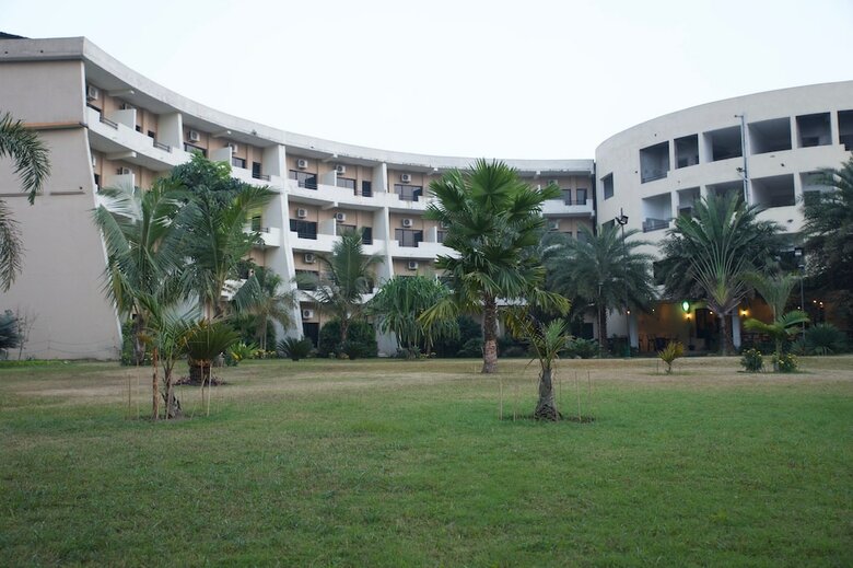 Central Palms Hotel