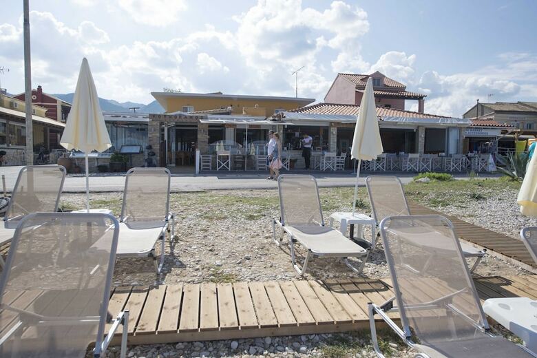 Hotel Kormoranos Beach