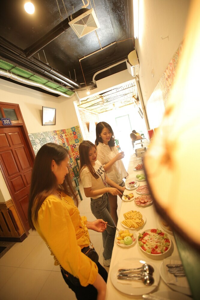 Hostal Next 68 Hostel