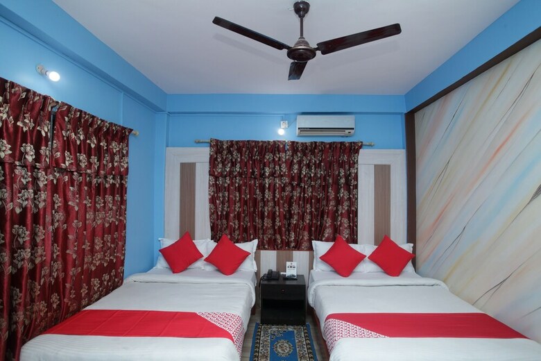 Oyo 618 Hotel Middle Point
