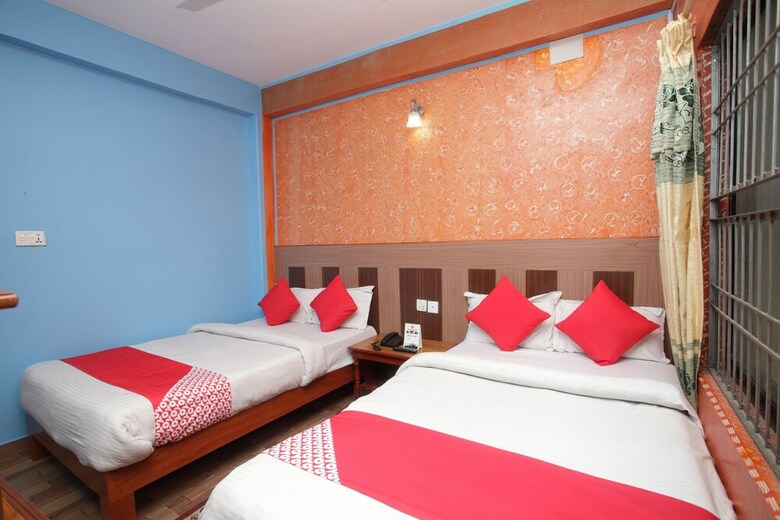 Oyo 618 Hotel Middle Point