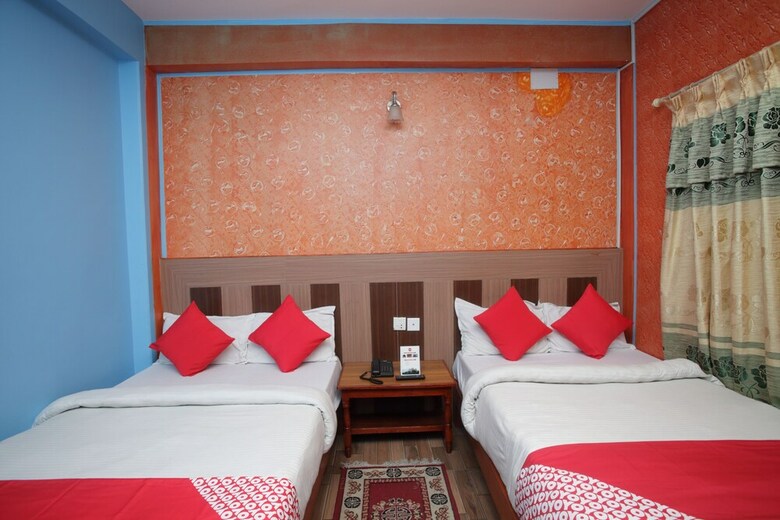 Oyo 618 Hotel Middle Point