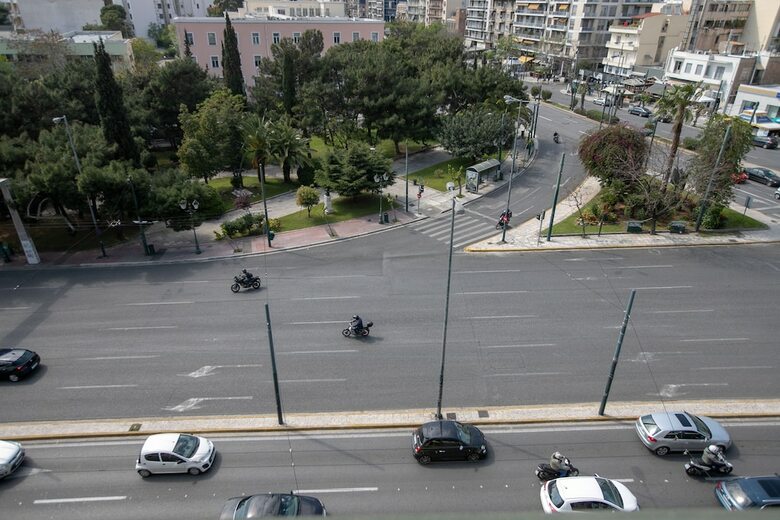 Luxurious 5 Bedroom-3 Bathroom Apartment 2- Athens