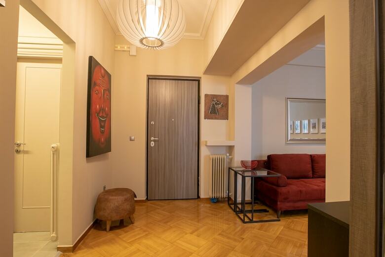 Luxurious 5 Bedroom-3 Bathroom Apartment 2- Athens