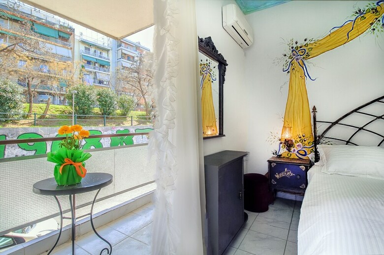 Apartamentos Stylish Apt Next To Thiseio & Keramikos