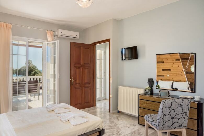 Grecian Villa Poseidon