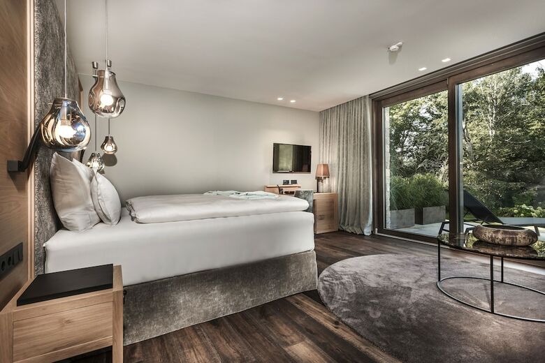Hotel Eva Hof Lakeside Suites - Adults Only