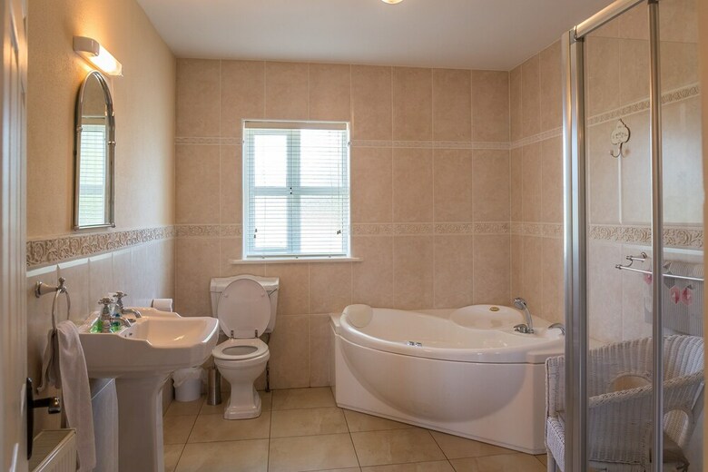 Ballinakill Lodge