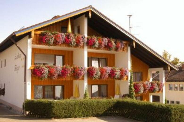 Aparthotel Ferienhaus Und Landhaus Berger