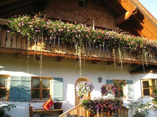 Suzanne's B&B & Gardens