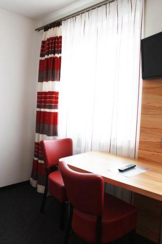 Hostal Gasthaus Und Pension Zur Linde