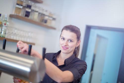 Hostal Gasthaus Und Pension Zur Linde