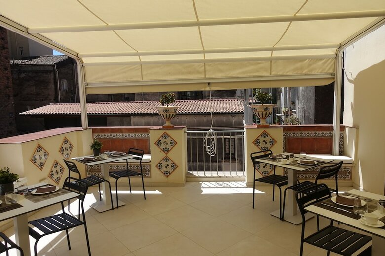 Bed & Breakfast Etnea Style Catania Luxury Rooms