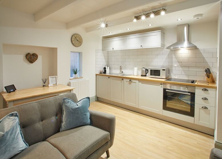 Threadneedle Cottage