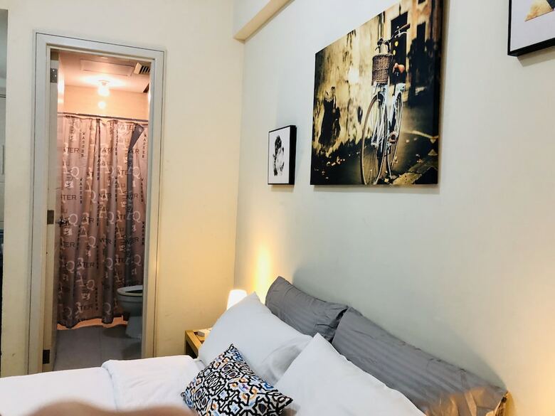 150 Newport By Homebeds - Airport