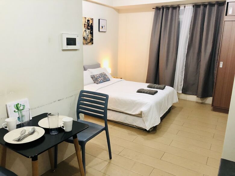 150 Newport By Homebeds - Airport