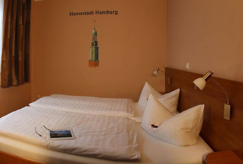 Hotel Achilleon III