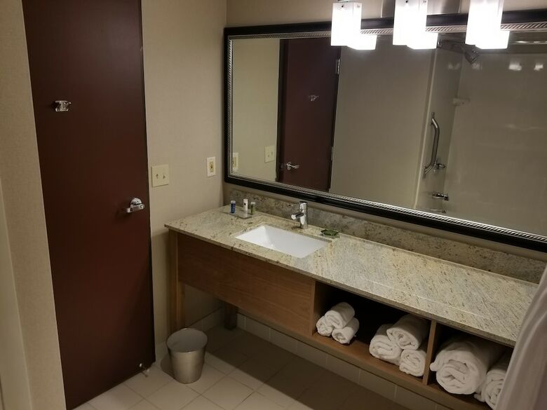 Radisson Hotel Detroit-farmington Hills