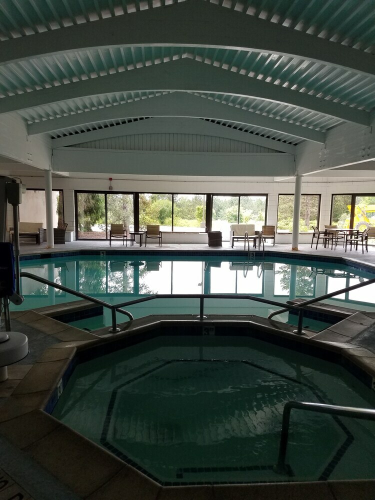 Radisson Hotel Detroit-farmington Hills