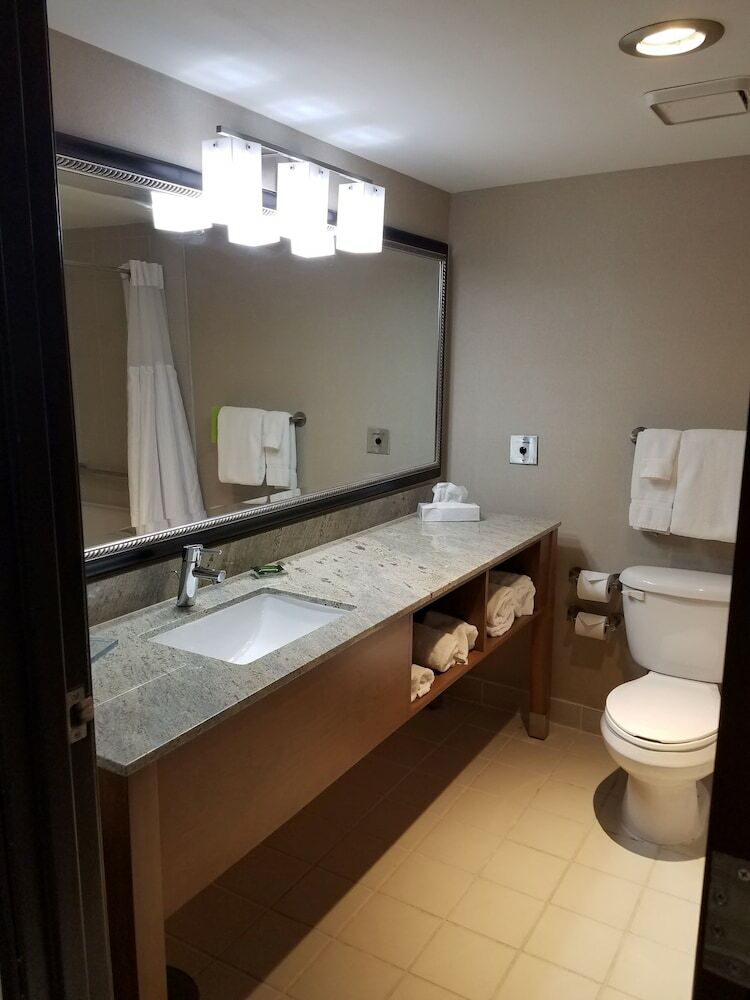 Radisson Hotel Detroit-farmington Hills