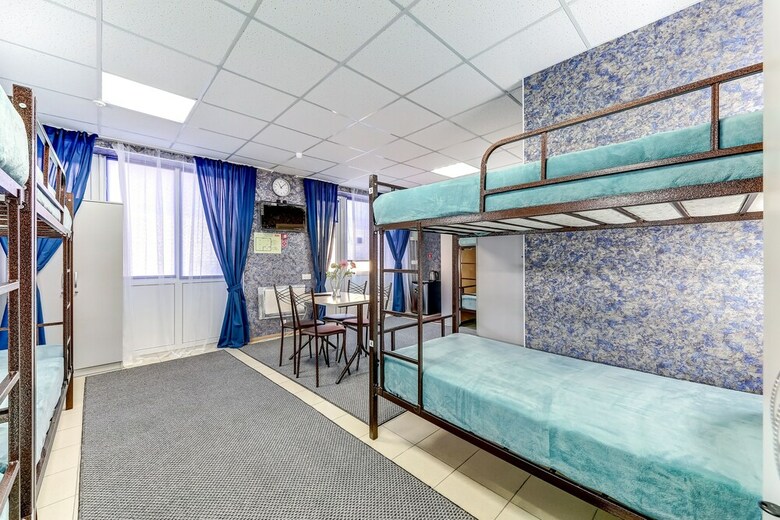 Hostal Hotel Piter - Hostel