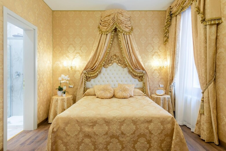 Hotel Canal View San Marco Luxury Rooms