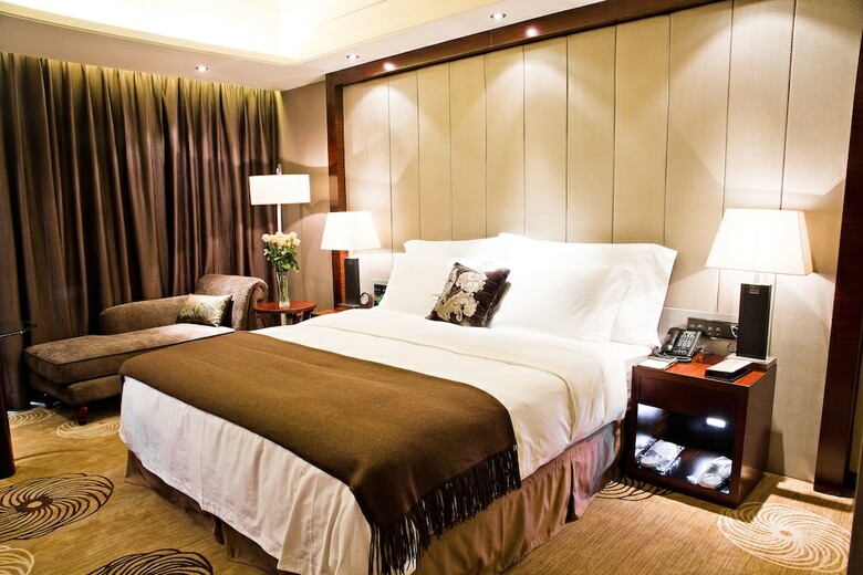 Shenzhen Fuqinglong Huatian Hotel
