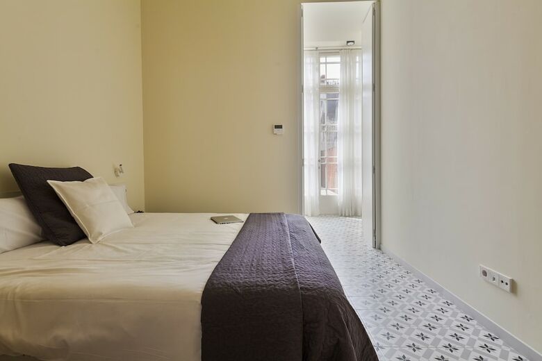 Apartamentos Uma Suites Pau Claris Terrace 3