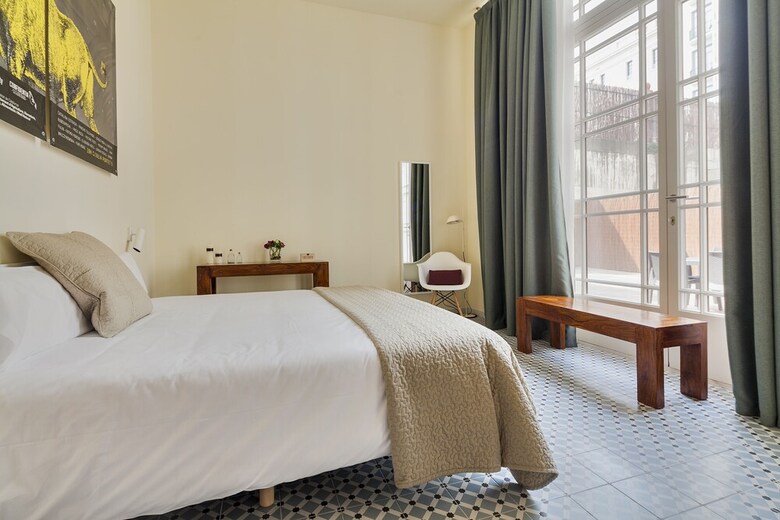 Apartamentos Uma Suites Pau Claris Terrace 3