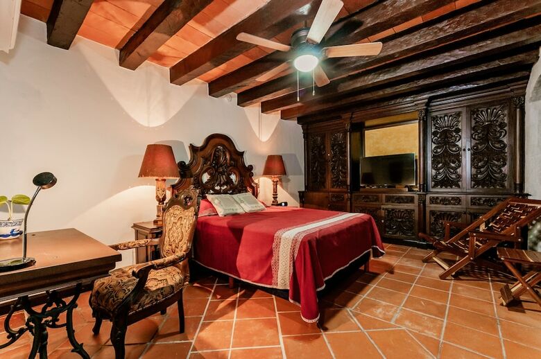 Hotel Casa Granada 24