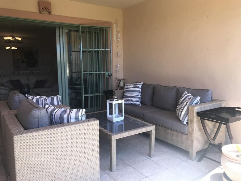 Apartment With Sea Views And Own Garden