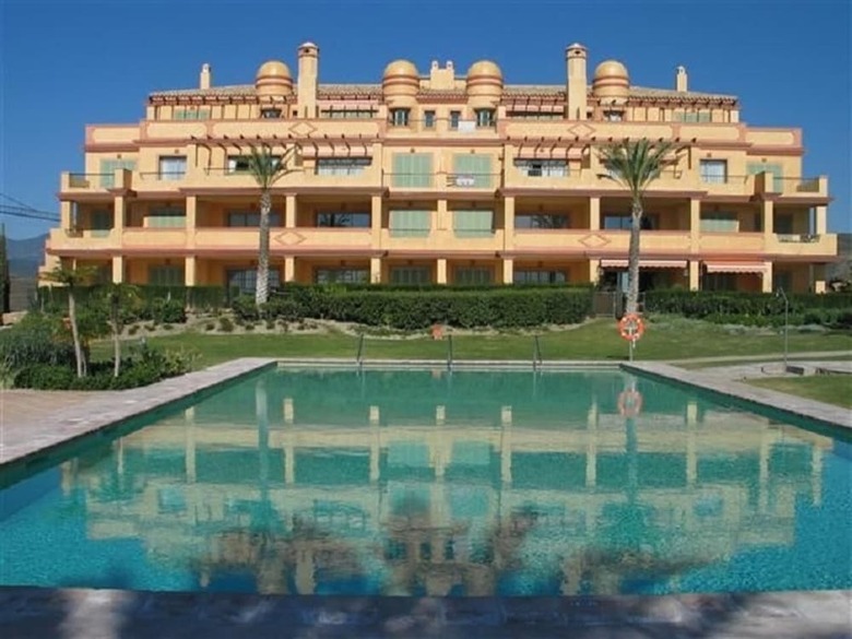 Apartment With Sea Views And Own Garden