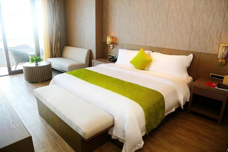 Hotel Mangrove Tree Resort World Coconut Grove