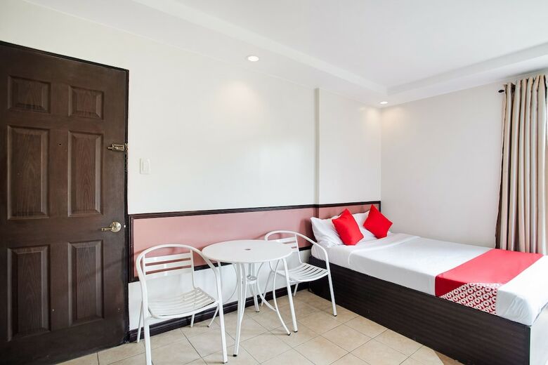 Oyo 394 Tagaytay Haven Hotel - Mendez