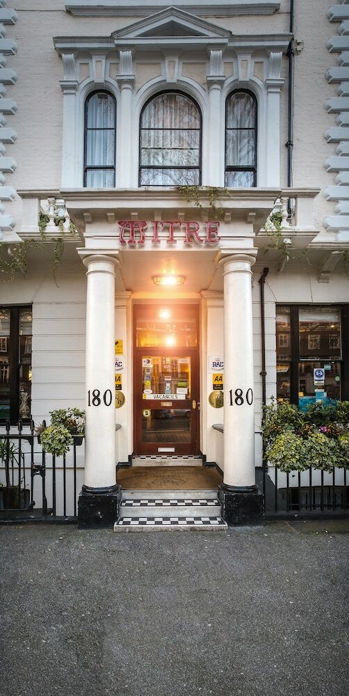 Hotel Mitre House