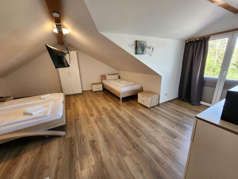 Hostal G�stehaus Schmidt