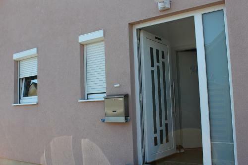 Villa 1