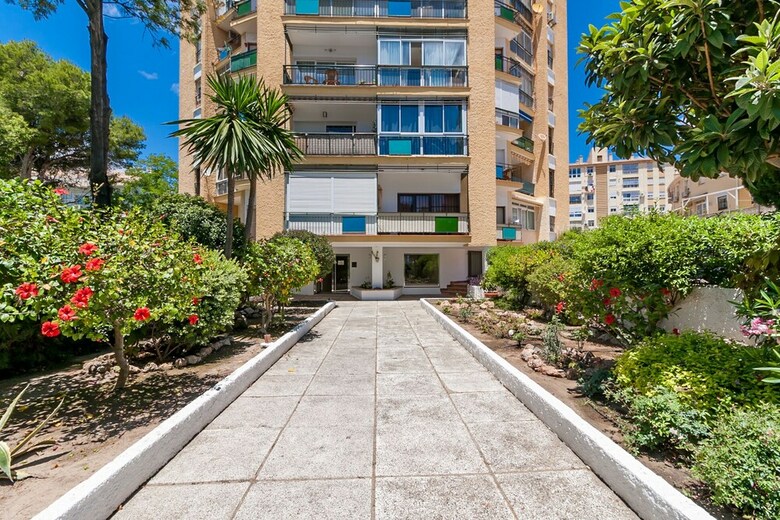 Torremolinos Pool And Garden Canovas Apartment