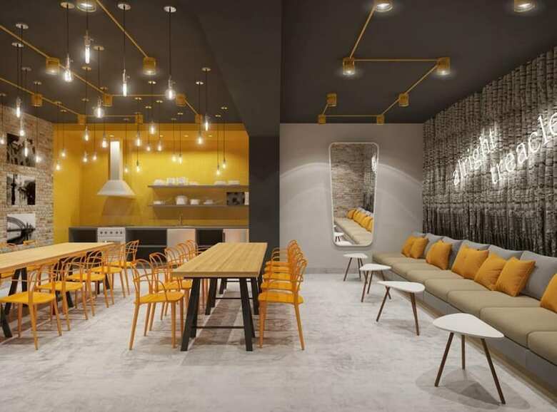 Hostal Friday Center