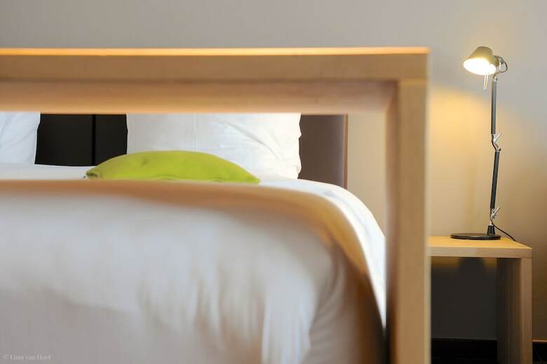 9hotel Chelton